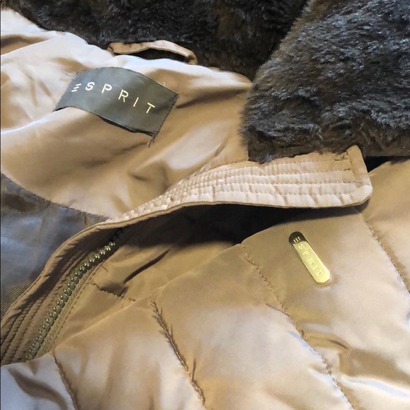 Winter jacket - Picture 2 of 7